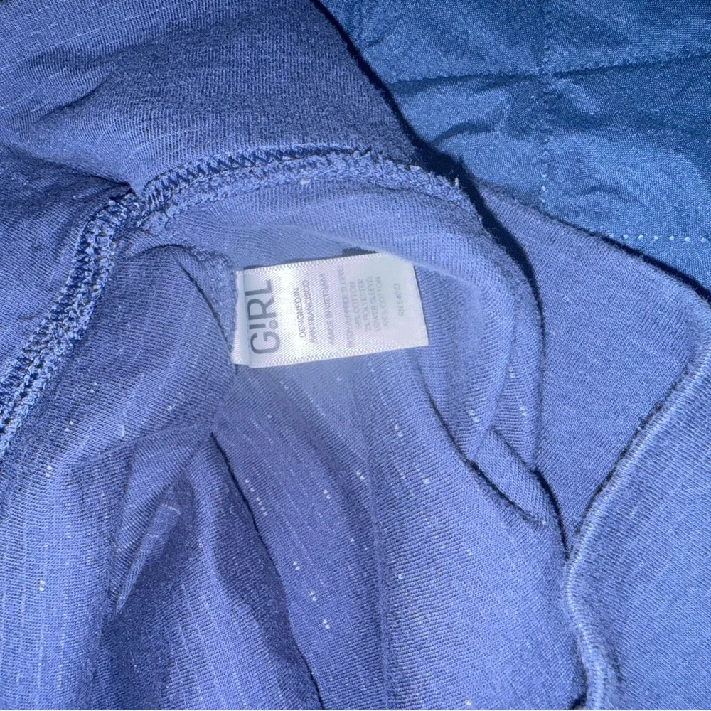 Athleta Girl size L/12 long sleeve sweatshirt. Find your Kindness - Picture 7 of 7